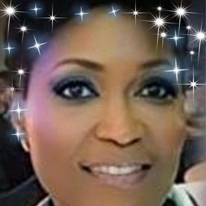 Meet your Posher, Brenda d